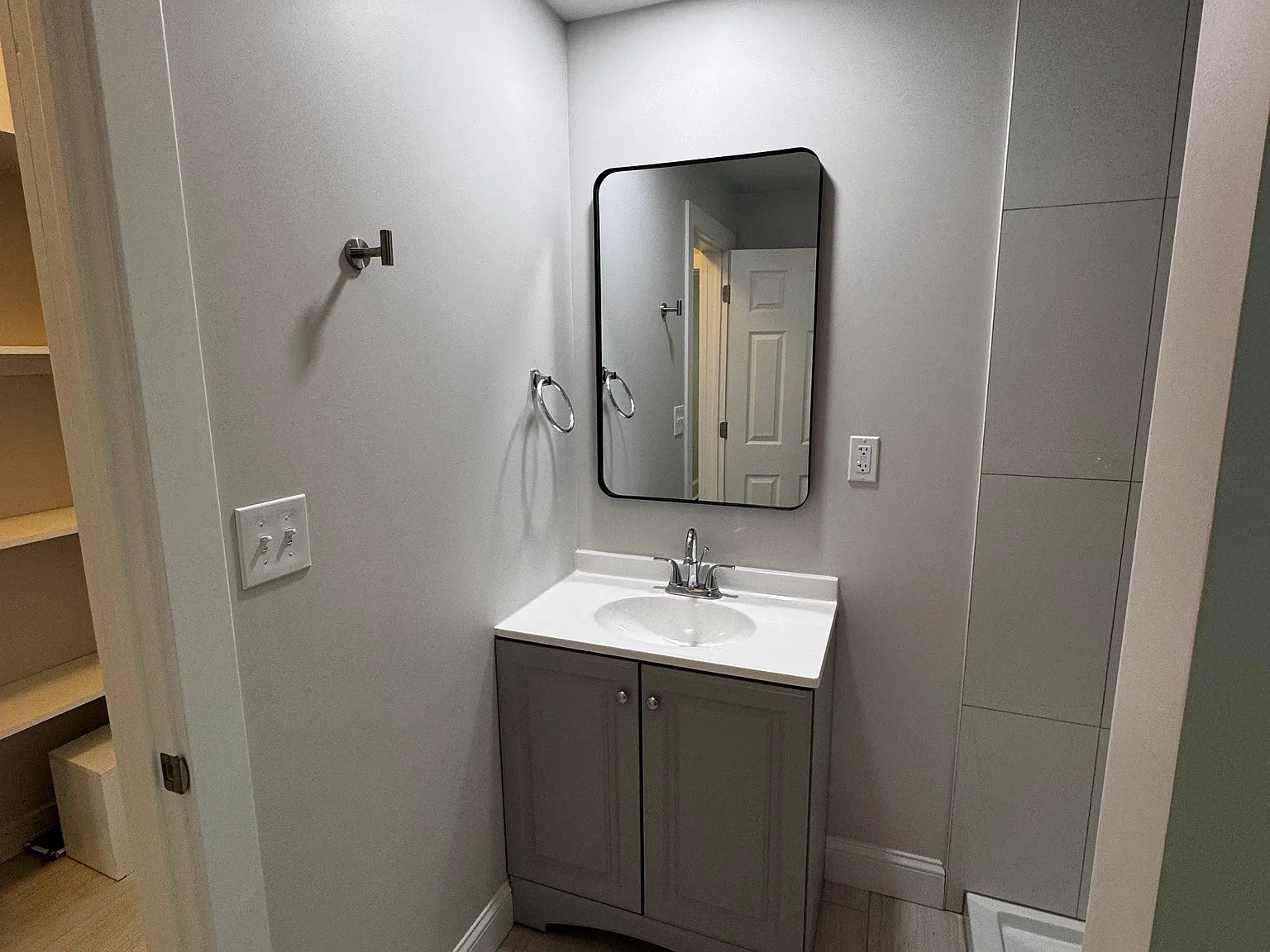 3 bed, 1270 sqft, $2,100 — Photo 4