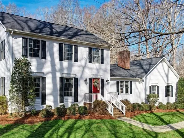 262 Glendale Cir, Eden, NC 27288