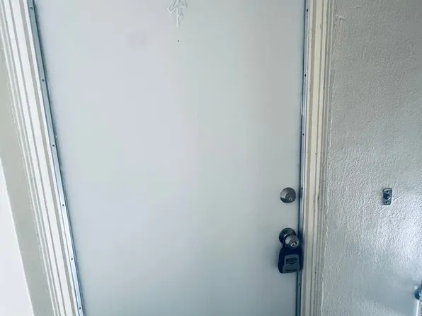 Hobart, 1641 N Hobart Blvd #1647-04, Los Angeles, CA 90027
