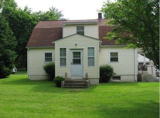 2198 Riverside Dr, Bethlehem, PA 18015