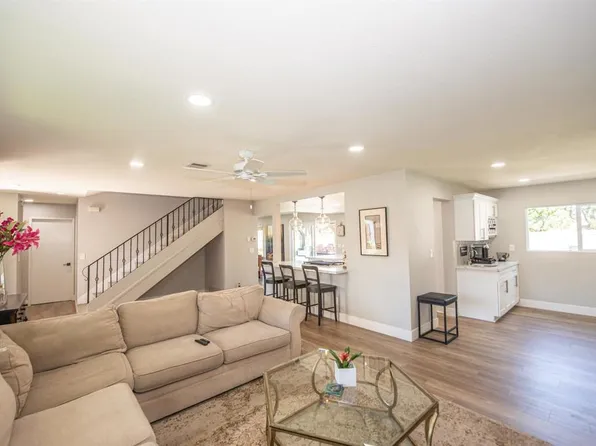 291 Surrey Pl, Bonita, CA 91902