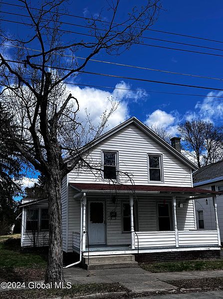 2nd image of 16 Mason Street
