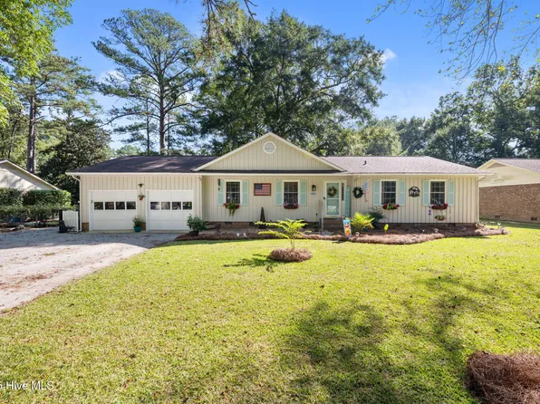 3013 Red Fox Road, Trent Woods, NC 28562