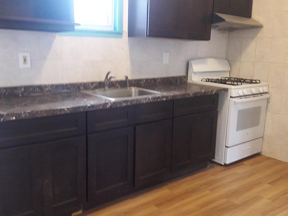 3rd image of 140 Beach 60th St APT 2R