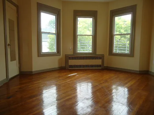 Rented by Hakeem Shahid, LREB | media 16