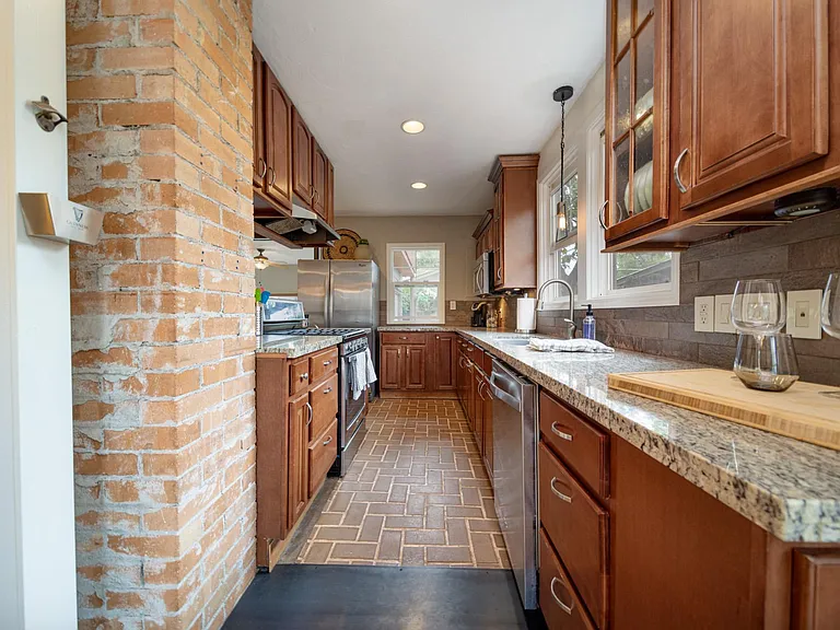 1346 Rood Ave — Photo 22