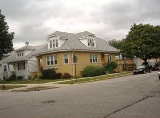 5701 N Meade Ave #1, Chicago, IL 60646