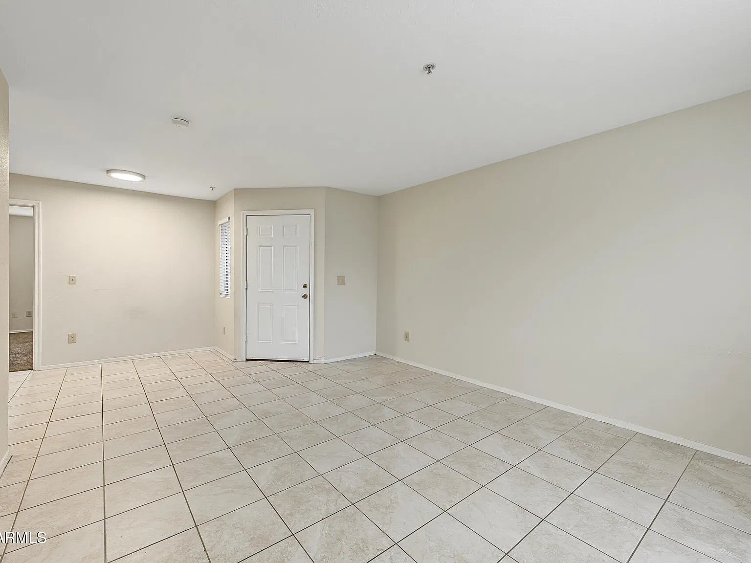 3 bed, 2.0 bath, 1050 sqft, $1,450 — Photo 3