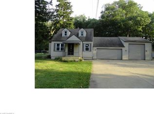 3329 Decamp Rd, Youngstown, OH 44511