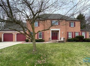 370 N Ridge Dr, Perrysburg, OH 43551
