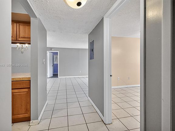 3rd image of 20731 NE 4th Pl APT 104