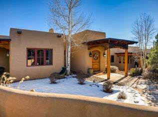 4 Bishops Dome Rd, Santa Fe, NM 87506