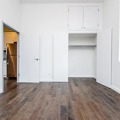 Rented by Nooklyn NYC LLC | media 75