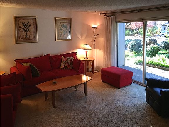3rd image of 7501 Ruby Dr SW APT I105