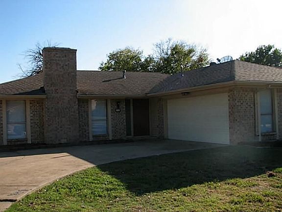 2nd image of 7302 Lakeshore Dr