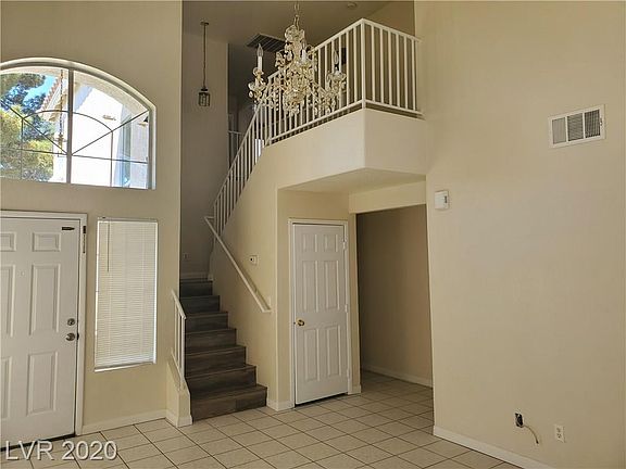 4th image of 2586 Raywood St