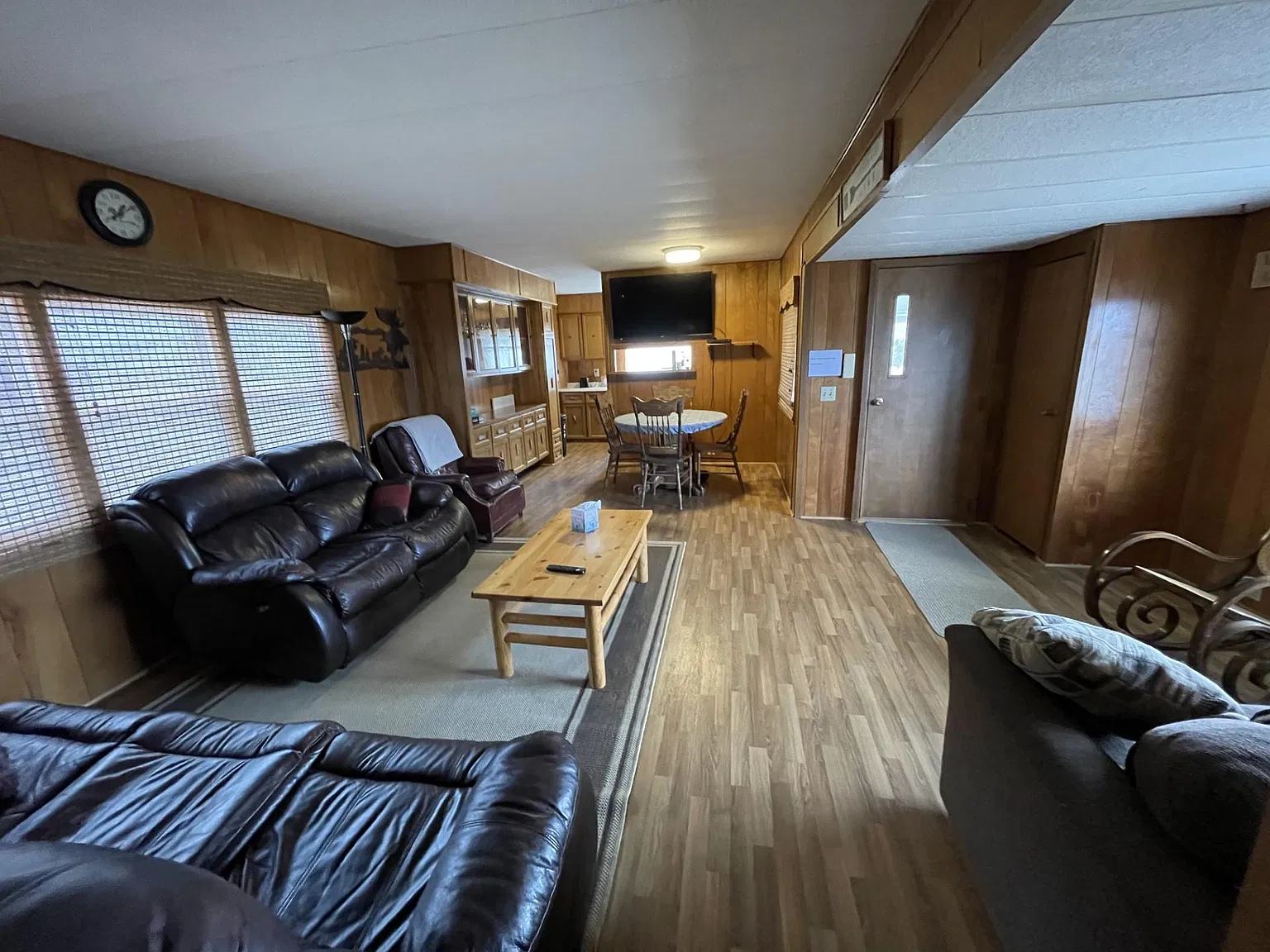 2 bed, 2000 sqft, $2,000 — Photo 3