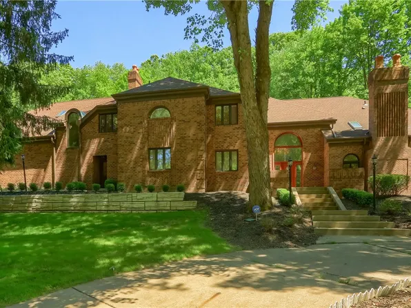 609 Lincoln Rd, Bradfordwoods, PA 15015