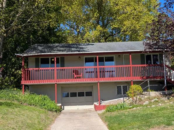 4835 1st St, New Era, MI 49446