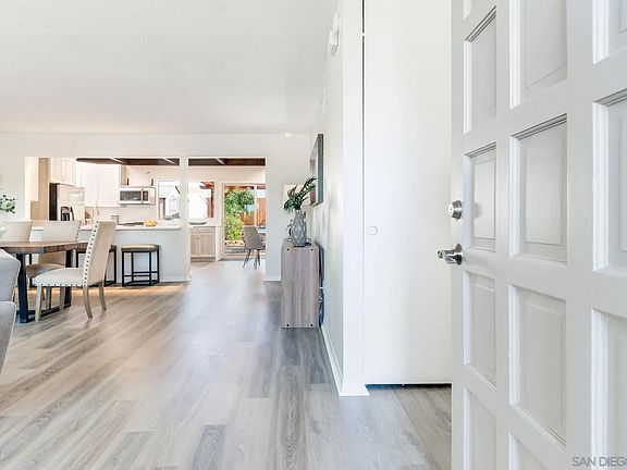 3rd image of 10981 Westmore Pl