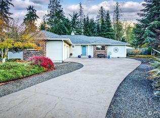 123 View Ridge Dr, Port Angeles, WA 98362
