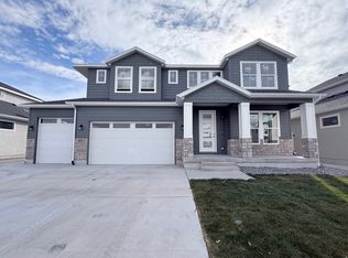 153 W Hackberry Rd, Vineyard, UT 84059