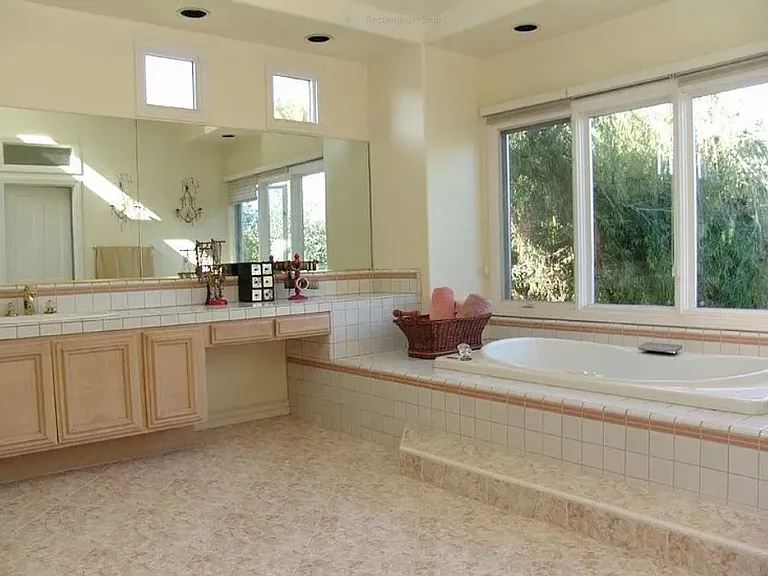 23 Gray Stone Way — Photo 2