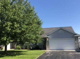627 Park View St, Pecatonica, IL 61063