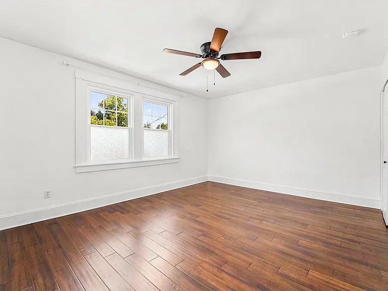 114 Biddle Rd — Photo 11