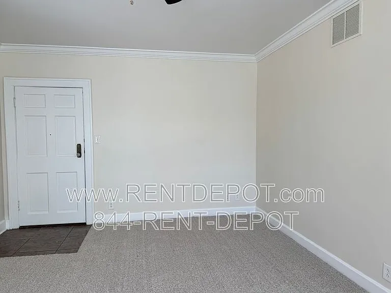 532 S Alvord Blvd #U — Photo 4
