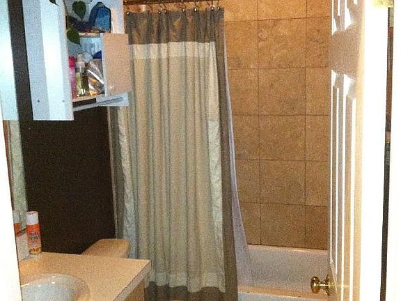 5th image of 2344 N Milwaukee Ave APT 2R