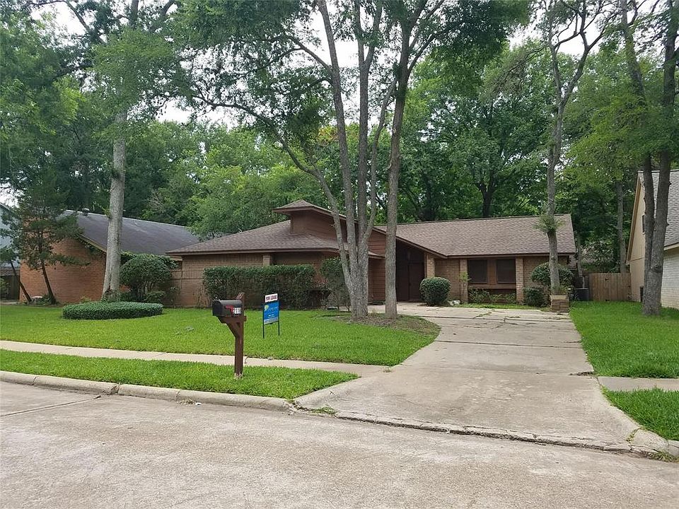 1st image of 2118 Richmond Dr