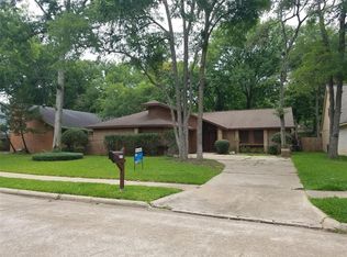 2118 Richmond Dr, Richmond, TX 77406