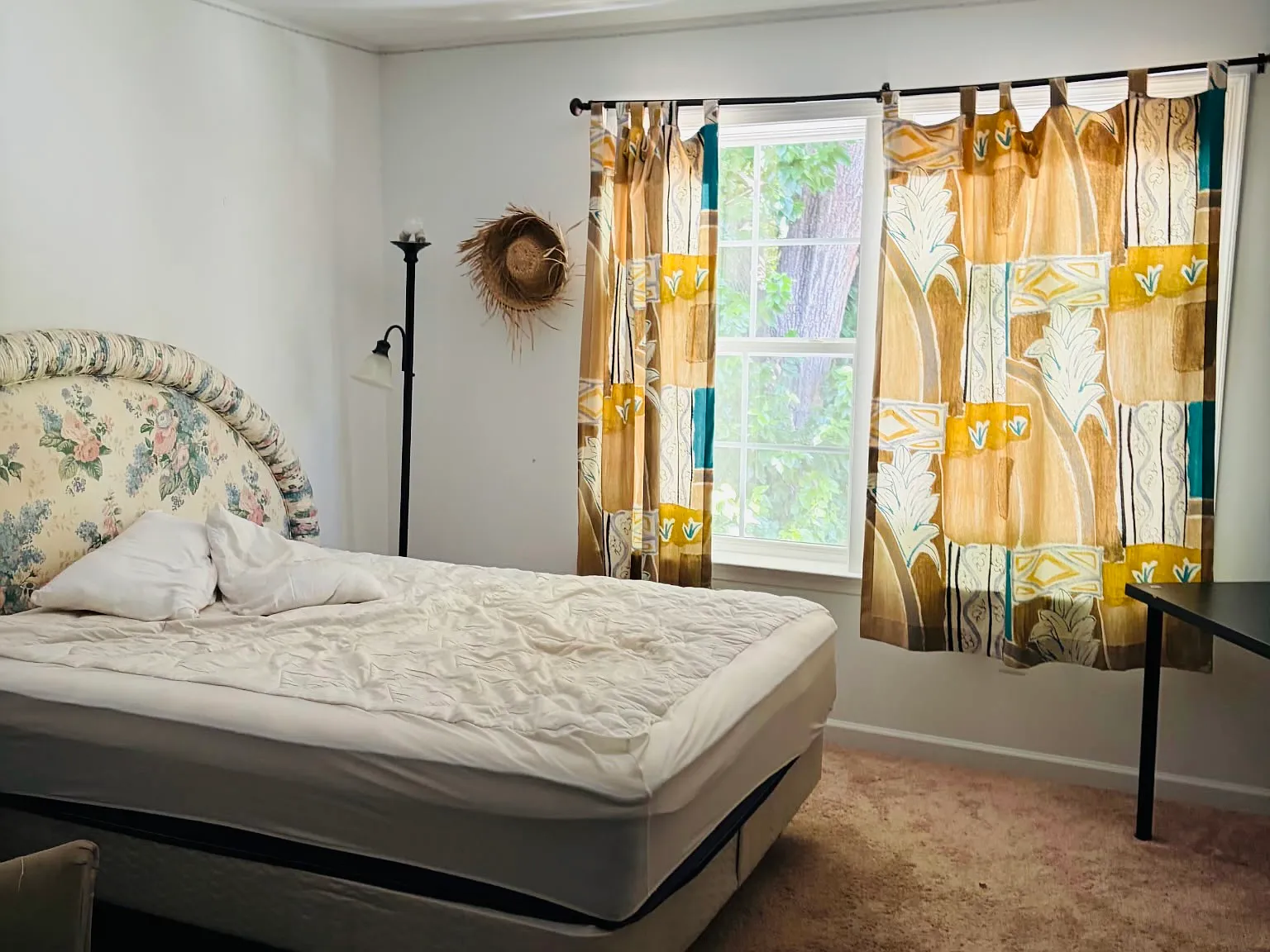 4 bed, 2.5 bath, 2529 sqft, $1,400 — Photo 2