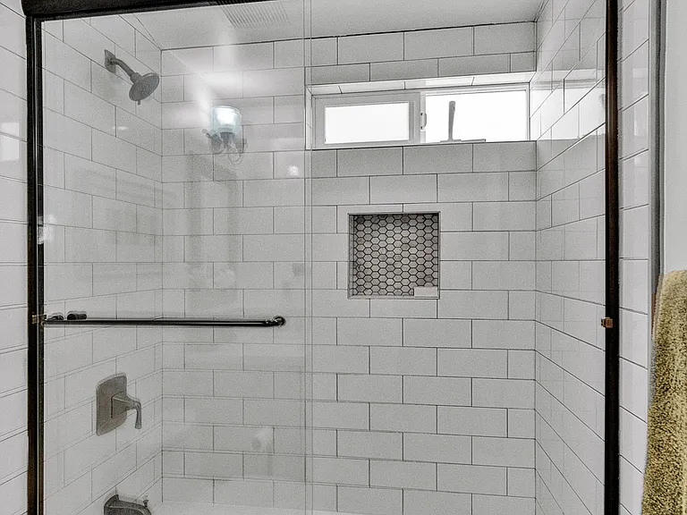 347 Walnut St — Photo 8