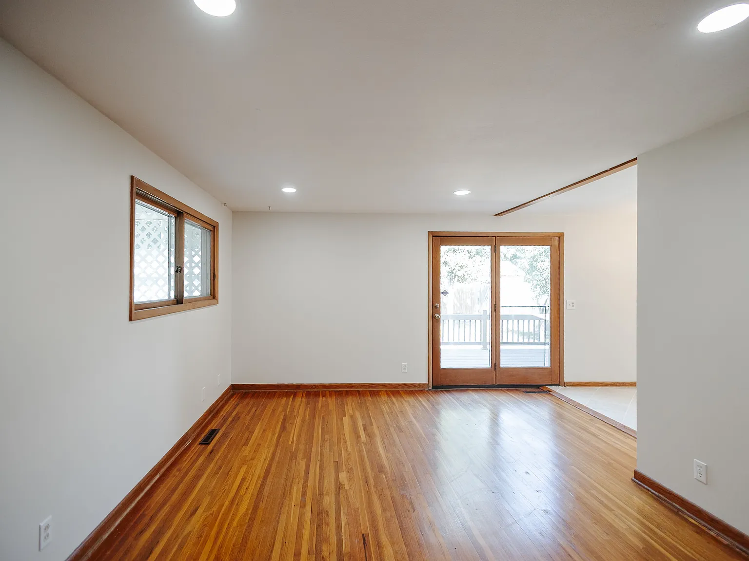 3 bed, 1260 sqft, $1,950 — Photo 4