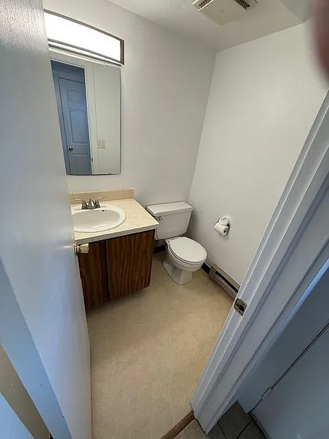 3 bed, $1,995 — Photo 4
