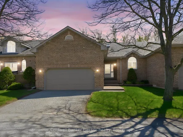 300 Franmor Dr #40, Peterborough, ON K9H 7R1