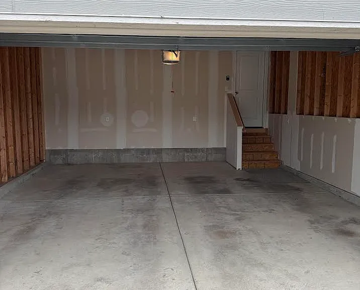8731 Chris St — Photo 19