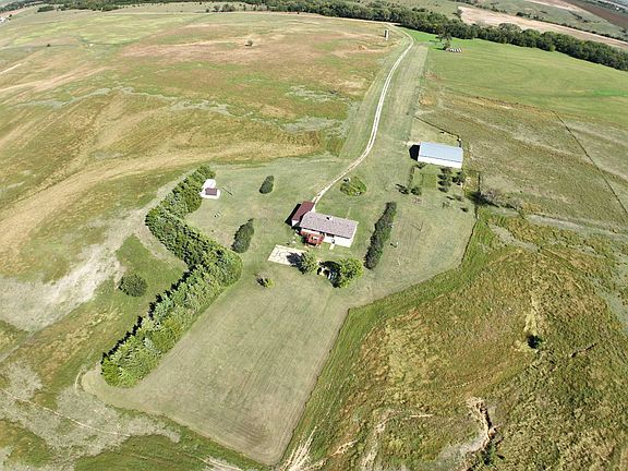 3rd image of 676 16th Rd