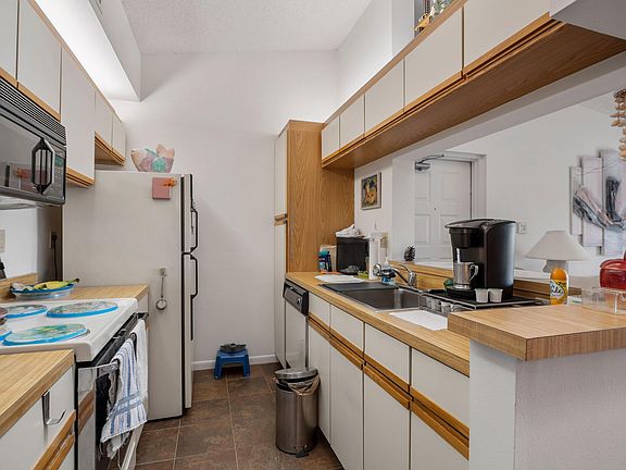 5th image of 2510 SE Anchorage Cv APT H-3