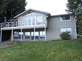 6356 S Island Dr E, Bonney Lake, WA 98391