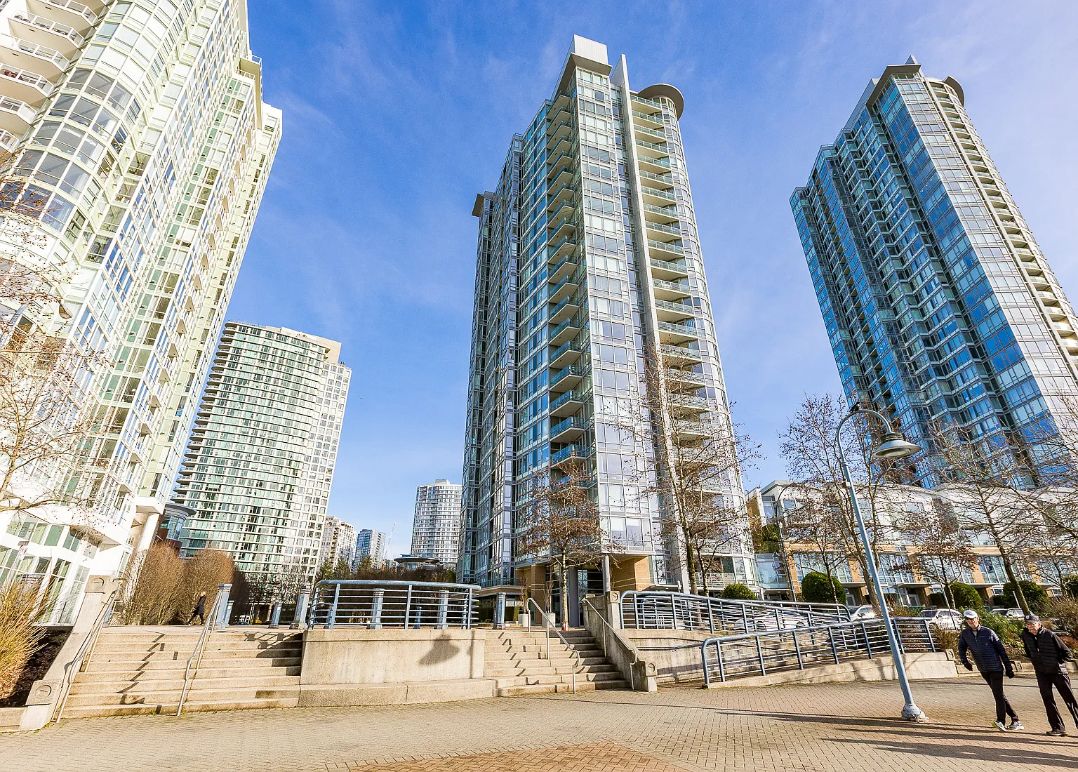 2 bed, 937 sqft, $3,750 — Photo 1