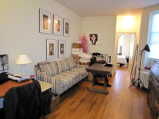 Rented by JK Dansar Corp | media 35