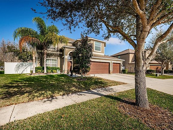 2nd image of 3913 Buckinghamshire Dr
