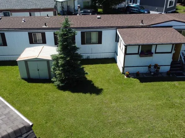 24 Parkside Dr, Red Deer, AB T4P 1K1