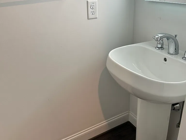 418 Mayer Pl — Photo 28