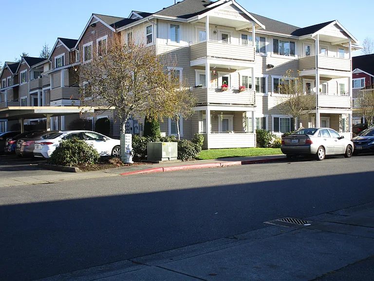 13421 97th Ave E #107 — Photo 14