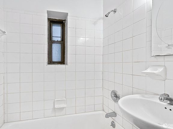 5th image of 53 Morton St #3A