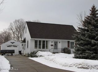 1417 12th Ave NE, Rochester, MN 55906